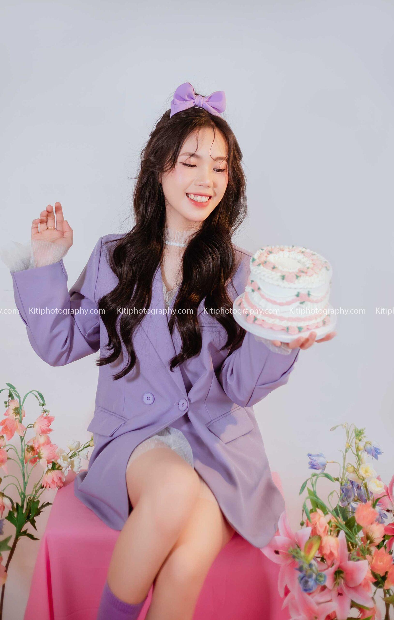 Album ảnh sinh nhật tại studio - Thùy Trang