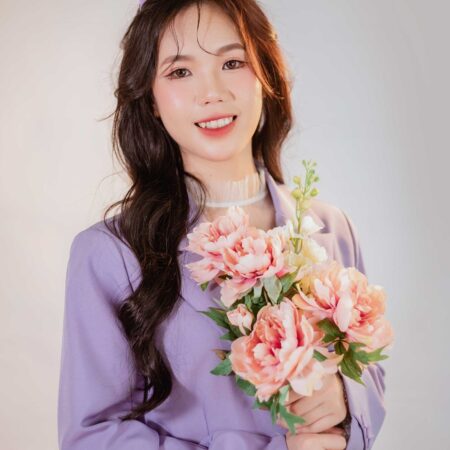 Album ảnh sinh nhật tại studio - Thùy Trang