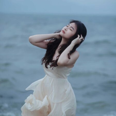 Bộ ảnh thất tình chụp bãi biển Đà Nẵng