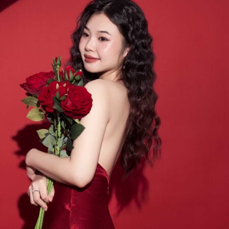 anh-chan-dung-khanh-linh