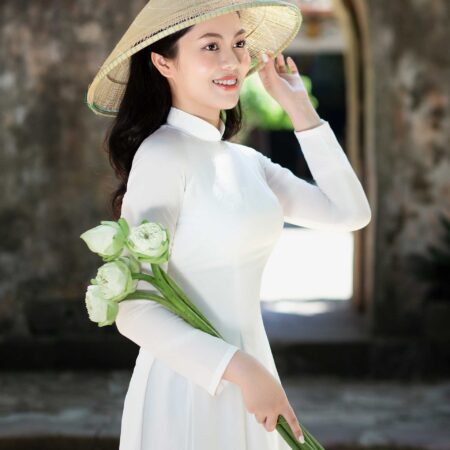 Album anh ao dai chua Non Nuoc Da Nang2