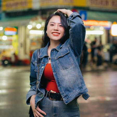 Album-ảnh-phong-cách-Hồng-Kông-tại-Đà-Nẵng-1