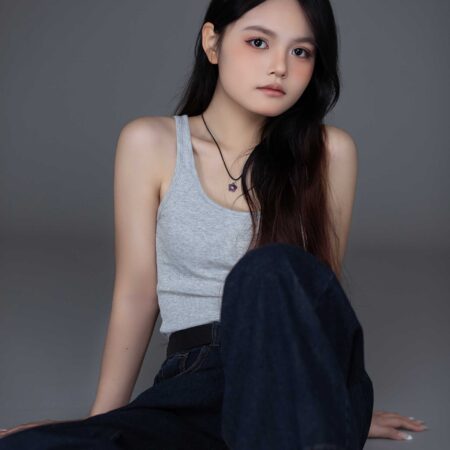 album anh profile uyen thy8
